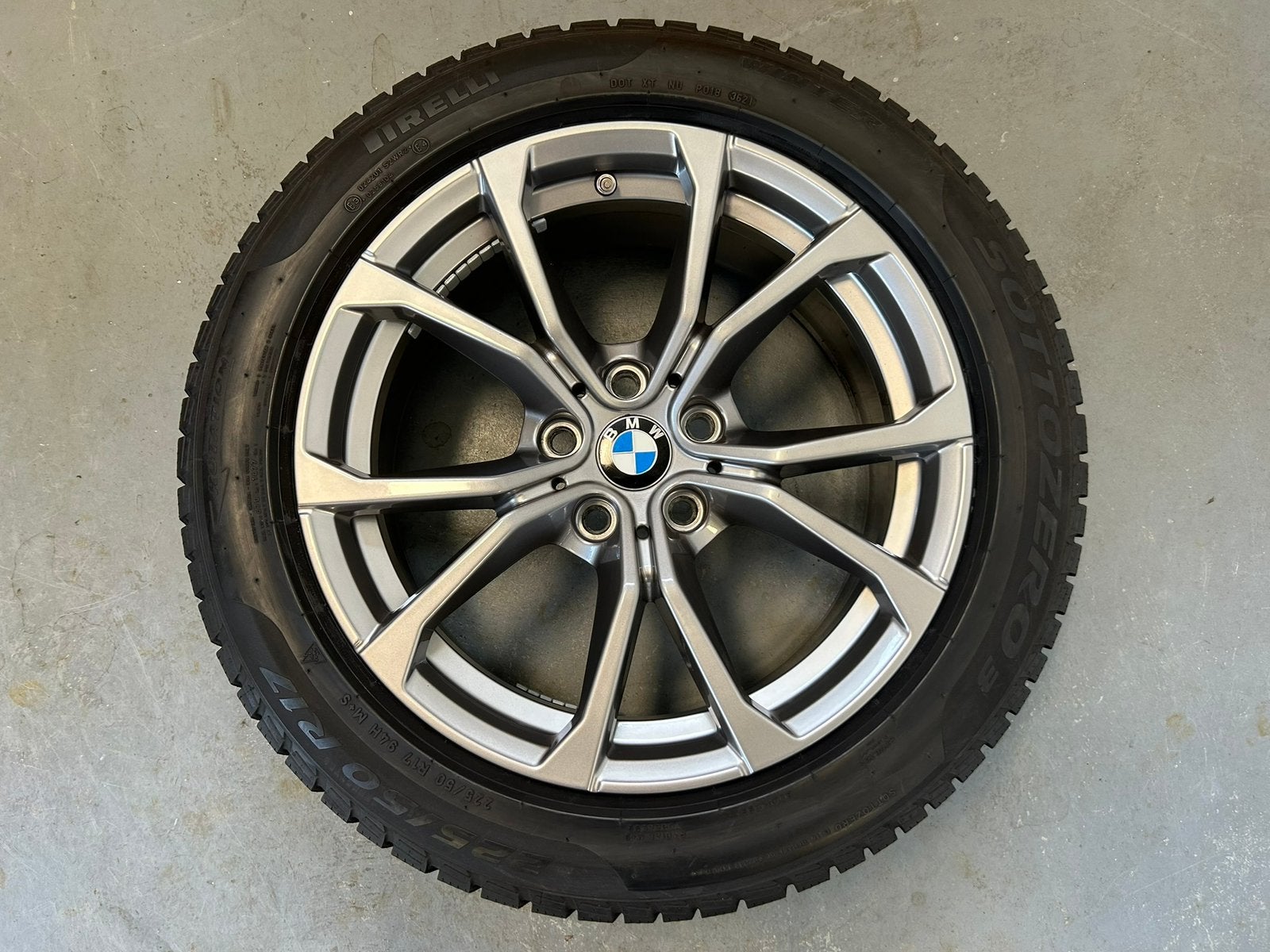 Originele winterset demo van BMW style 776, Ophalen, Banden en Velgen, 17 inch, Winterbanden