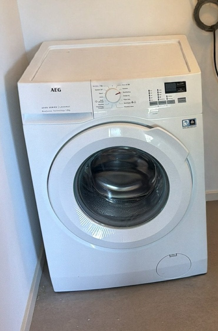 AEG wasmachine, amper gebruikt, Witgoed en Apparatuur, Ophalen, Zo goed als nieuw, Voorlader, 85 tot 90 cm