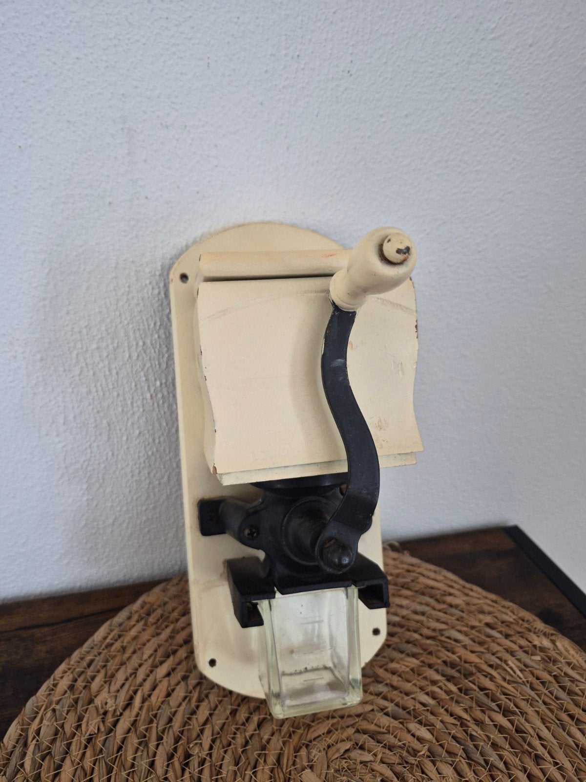 Vintage Wand koffiemolen, Antiek en Kunst, Antiek | Keukenbenodigdheden, Ophalen of Verzenden