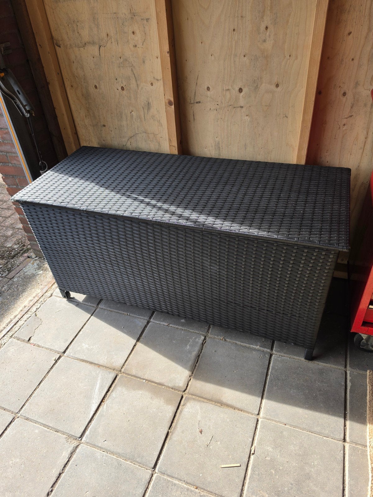 Zwarte rotan opbergbox voor buiten - Zo goed als nieuw, Ophalen of Verzenden, Zo goed als nieuw