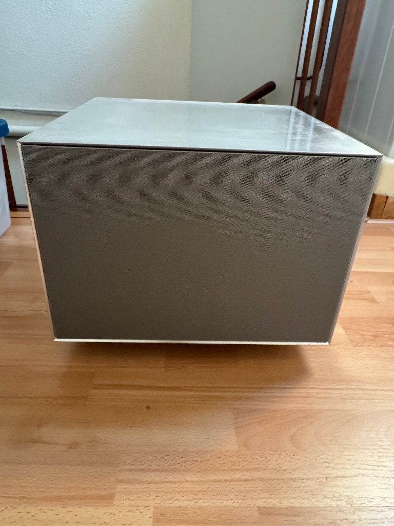 Loewe Ind. Sound Sub Highline en Loewe Blutech Vision, Ophalen, Gebruikt