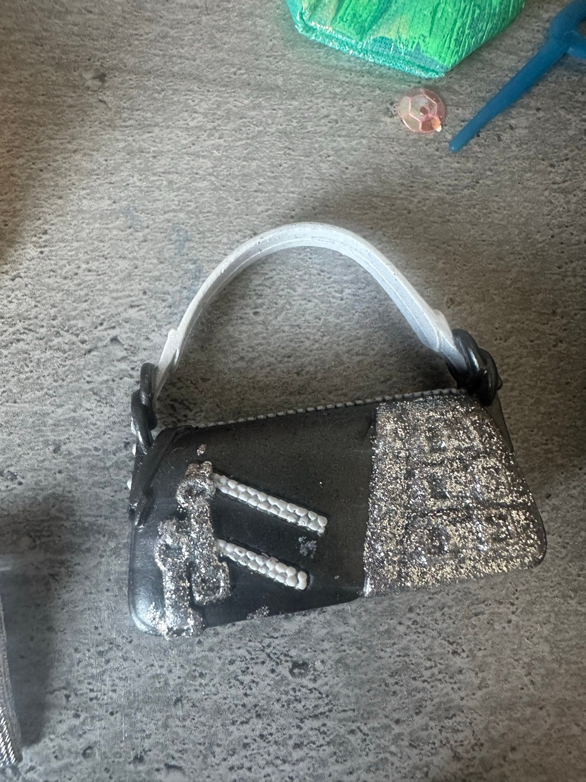 Barbie Winx tasje - Zwart met glitter, Verzamelen, Poppen, Ophalen of Verzenden, Zo goed als nieuw