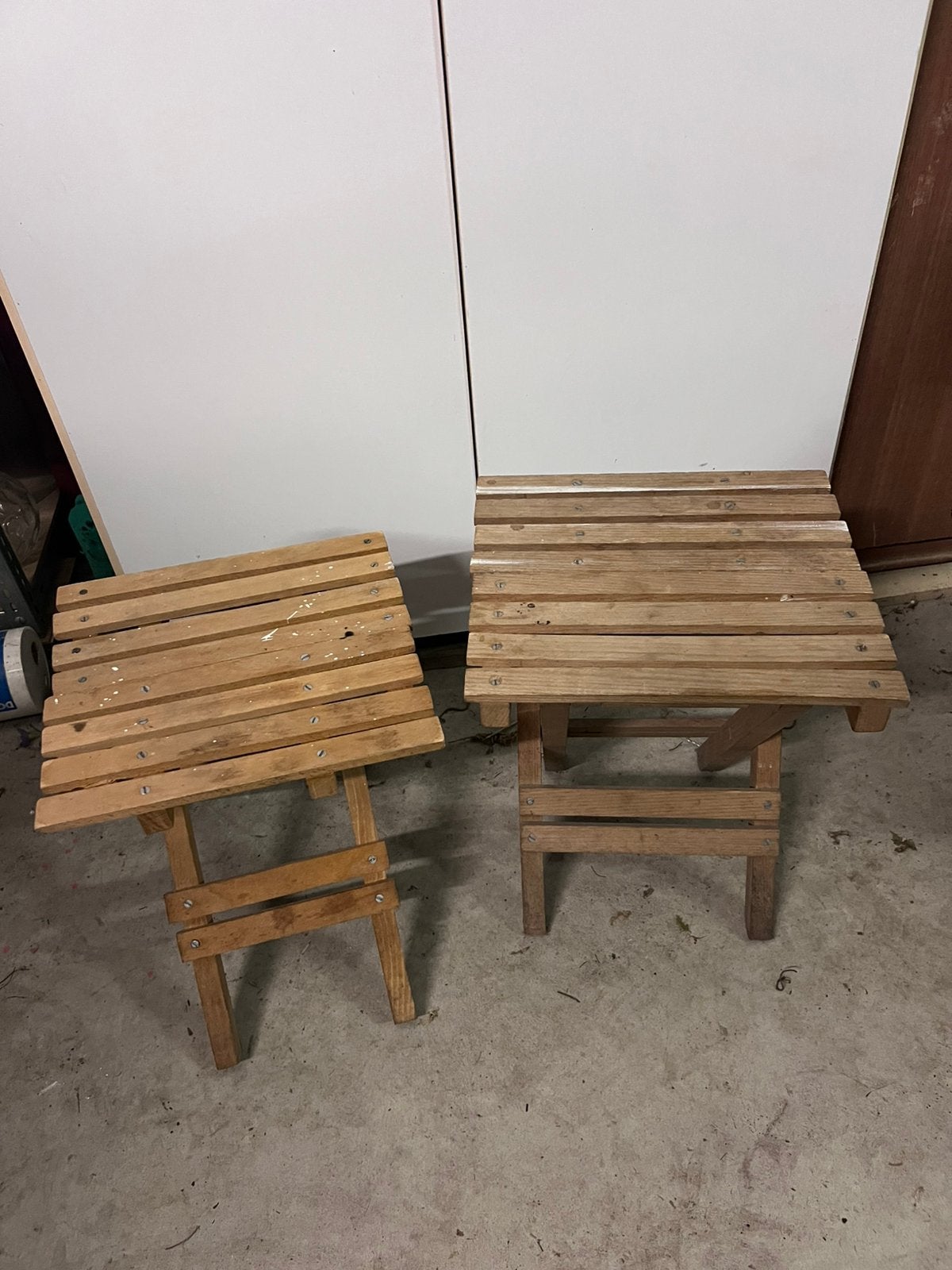 Inklapbare houten tafeltjes / krukjes, Ophalen, Hout