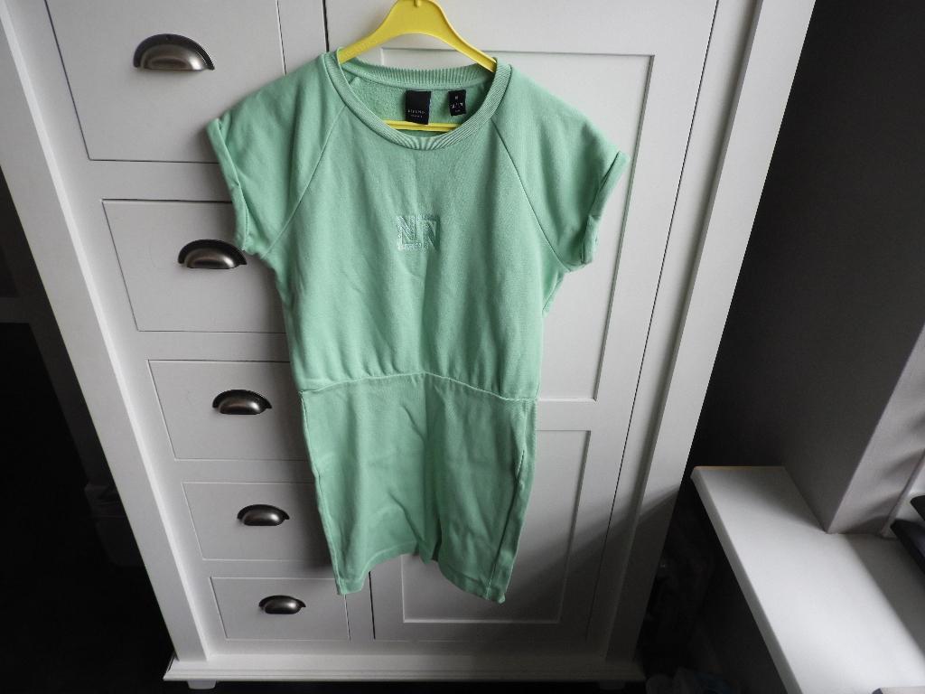 Meisjes jurk. Merk NIK&NIK, Kinderen en Baby's, Kinderkleding | Maat 176, Meisje, Nik&Nik, Ophalen of Verzenden, Zo goed als nieuw