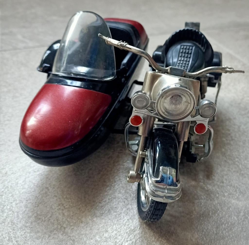 nr8 Miniatuur metaal Harley Davidson met zijspan, Hobby en Vrije tijd, Modelbouw | Auto's en Voertuigen, Overige merken, Ophalen of Verzenden