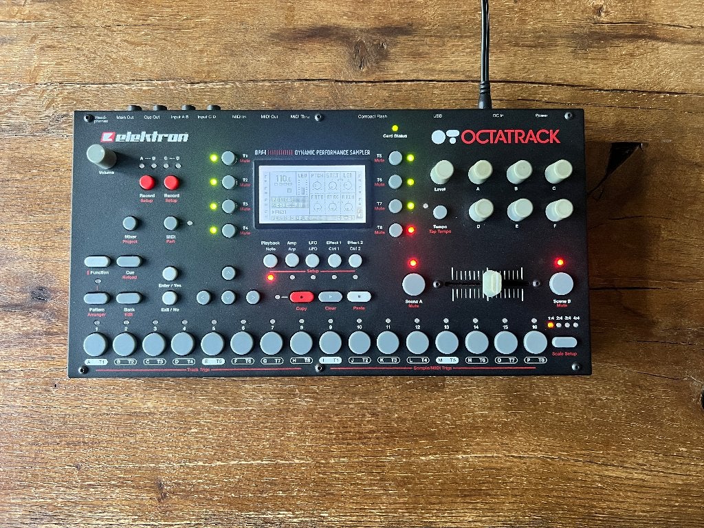 Elektron Octatrack MK1, Muziek en Instrumenten, Overige merken, Zo goed als nieuw, Met midi-aansluiting, Overige aantallen