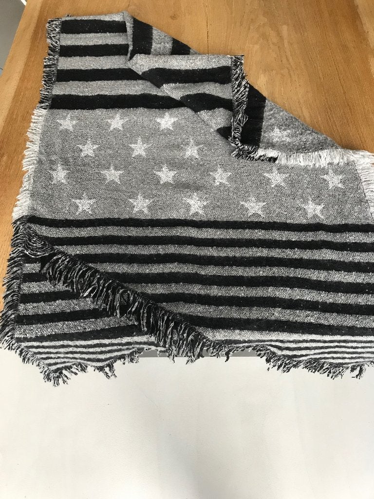 grote warme sjaal, Ophalen of Verzenden, Zo goed als nieuw, Maat 46/48 (XL) of groter, Sjaal