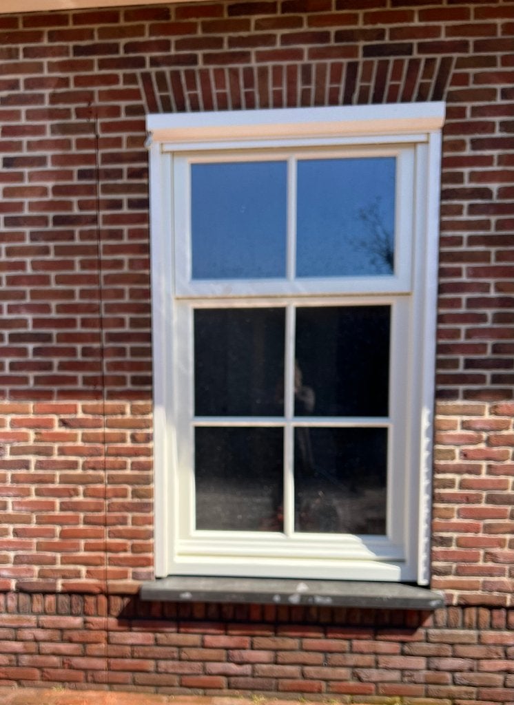 Te koop zeer gaaf oude stijl schuifraamkozijn, Doe-het-zelf en Verbouw, Raamkozijn, Zo goed als nieuw, 150 tot 225 cm, Inclusief glas