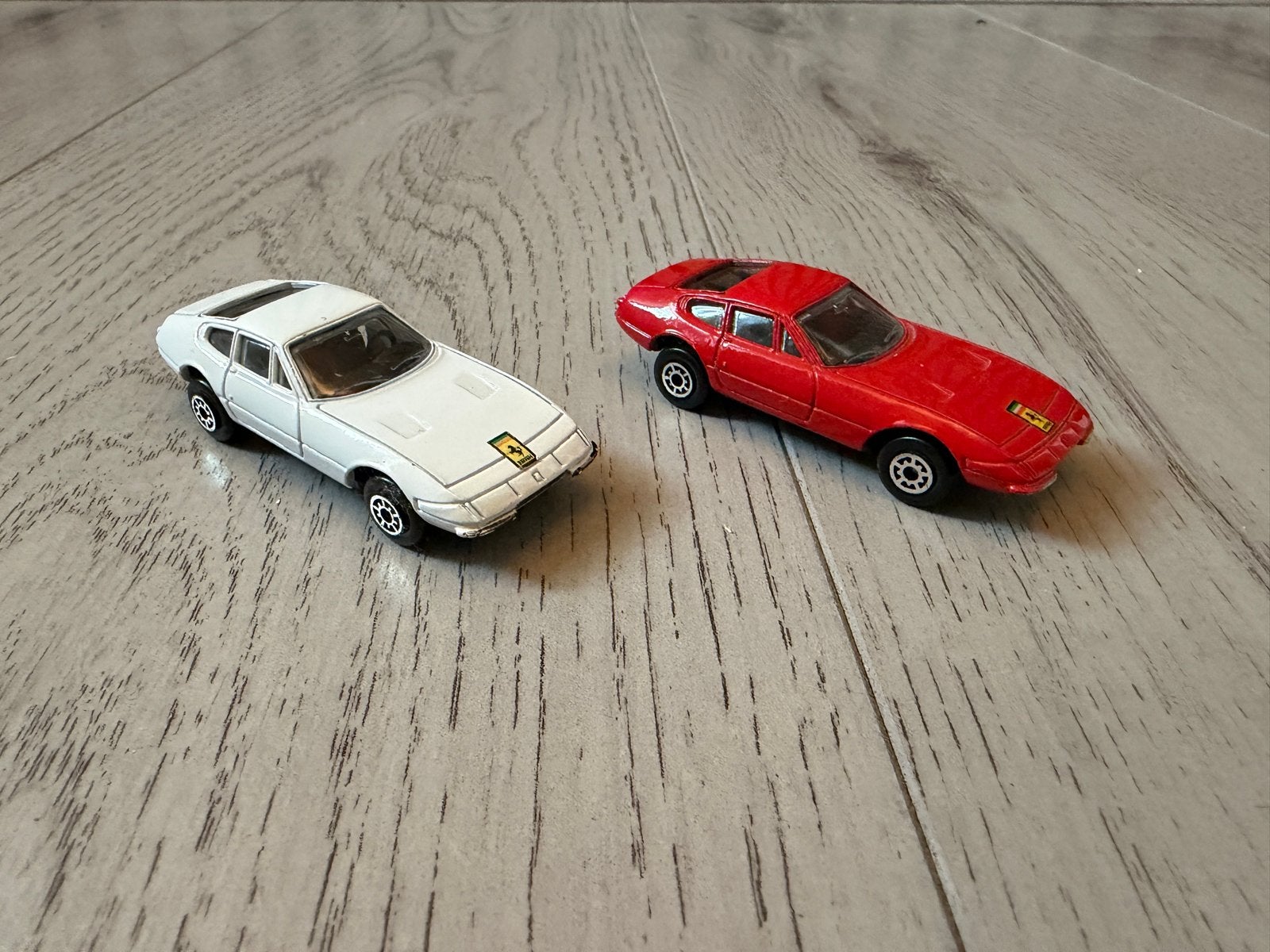 2x Edocar Ferrari 288 GTO (1990) - Wit en Rood, Ophalen, Gebruikt, Auto, Overige merken