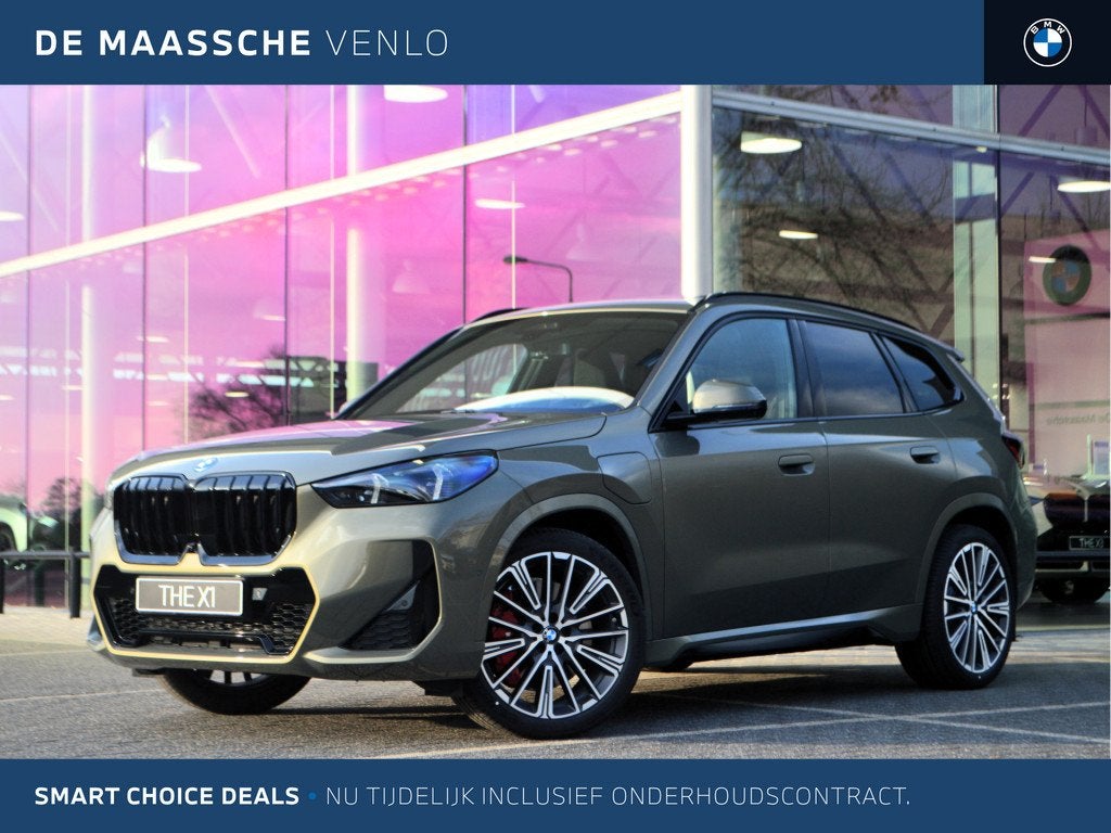 BMW X1 xDrive25e High Executive M Sport Automaat / Panoramad, Auto's, BMW, 136 pk, Met garantie (alle), Stoelverwarming, Bedrijf