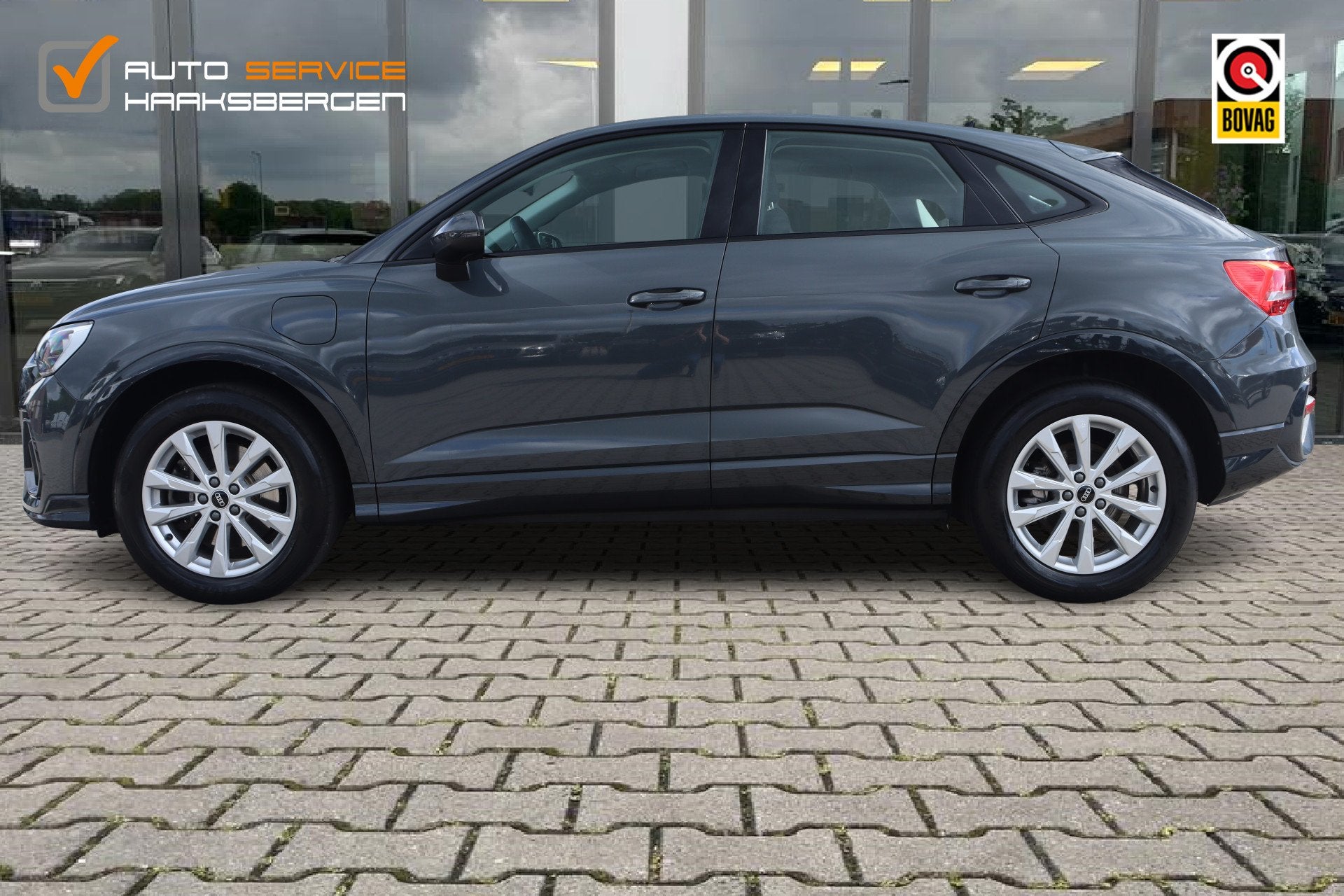 Audi Q3 Sportback 45 TFSI e Edition | Leder | Camera | Led |, Auto's, Gebruikt, Zwart, Hybride Elektrisch/Benzine, 13 kWh