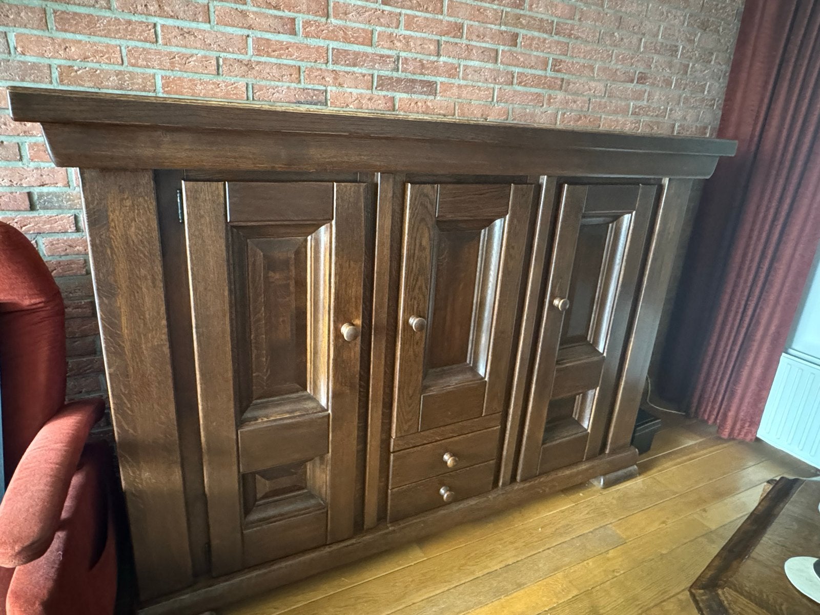 GRATIS Massief houten dressoir met deuren en lades, Huis en Inrichting, Kasten | Dressoirs, Ophalen, Gebruikt, 150 tot 200 cm
