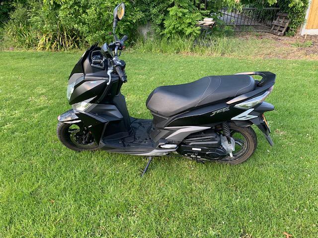 SYM jet 14 scooter bouwjaar 2022 . Km stand 4304, Ophalen, Zo goed als nieuw, Benzine, Overige modellen