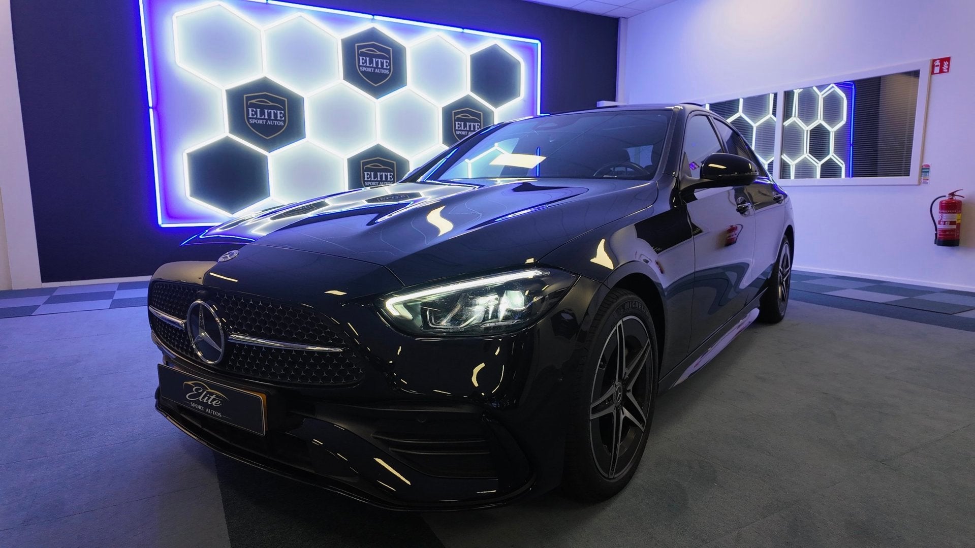 Mercedes-Benz C-klasse 300 e AMG Line | Plug-in Hybrid | Cam, Auto's, Automaat, Achterwielaandrijving, Euro 6, 4 cilinders