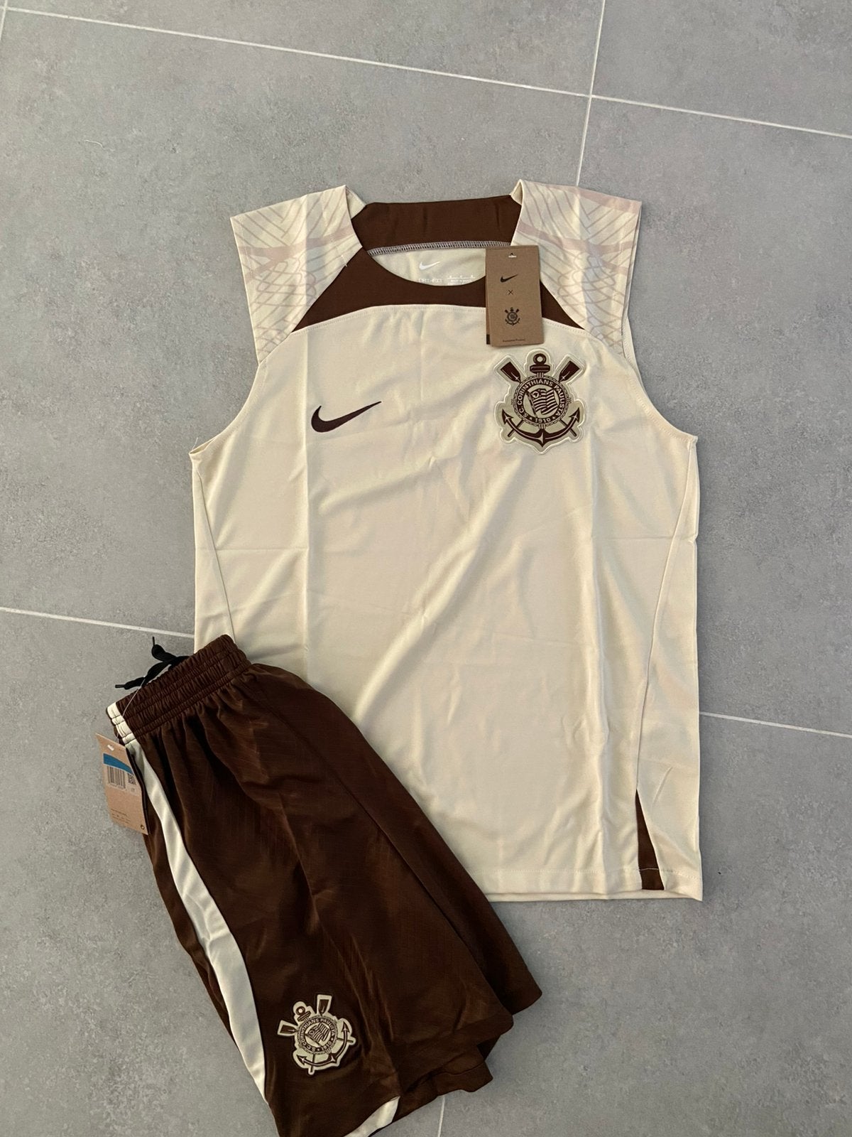 Corinthians sleeveless Brazil set, Sport en Fitness, Voetbal, Ophalen of Verzenden, Nieuw, Set
