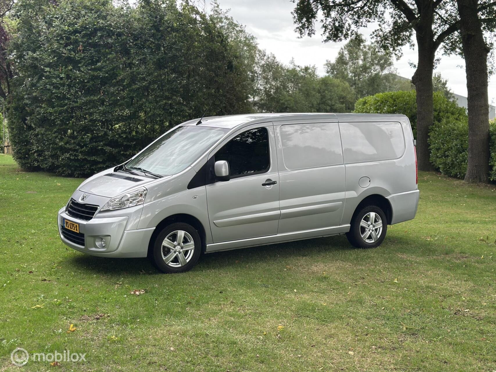 Peugeot Expert 2.0 HDI 128pk L2H1 Navteq 2 airco cruise navi, Auto's, Voorwielaandrijving, Euro 5, Stof, Gebruikt