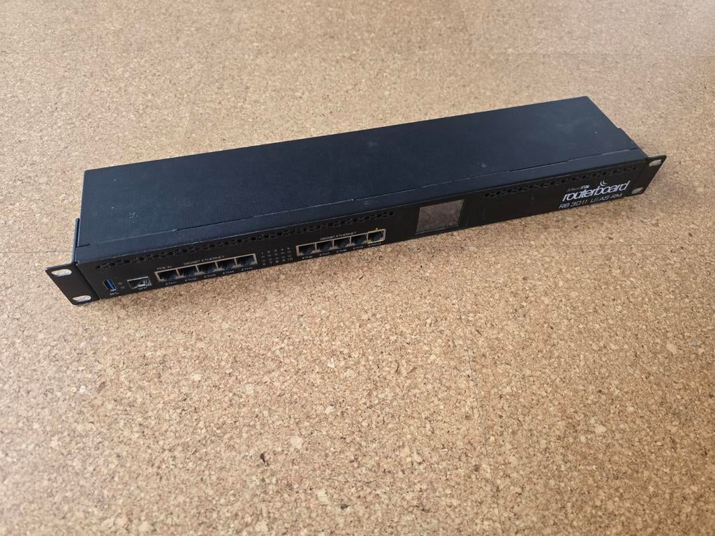 MikroTik RB3011UiAS-RM, Ophalen