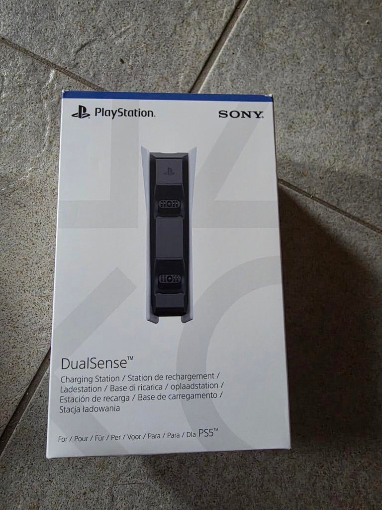DualSense Oplaadstation voor PS5 Controllers, Ophalen of Verzenden, Nieuw, Voeding, Oplader of Kabel, PlayStation 5