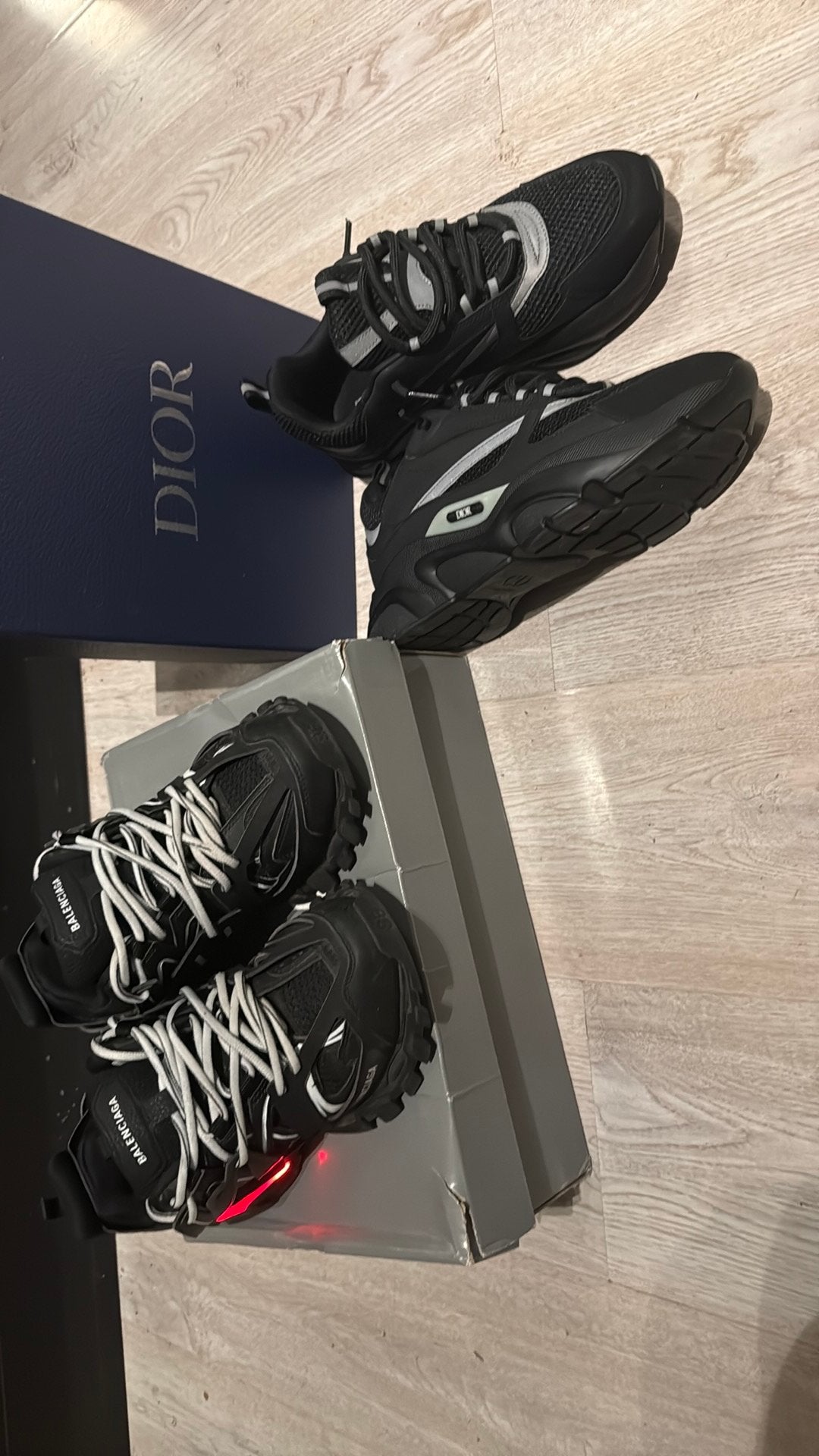 Dior B22 41, Balenciaga Track LED 40, Ophalen of Verzenden, Zo goed als nieuw, Zwart