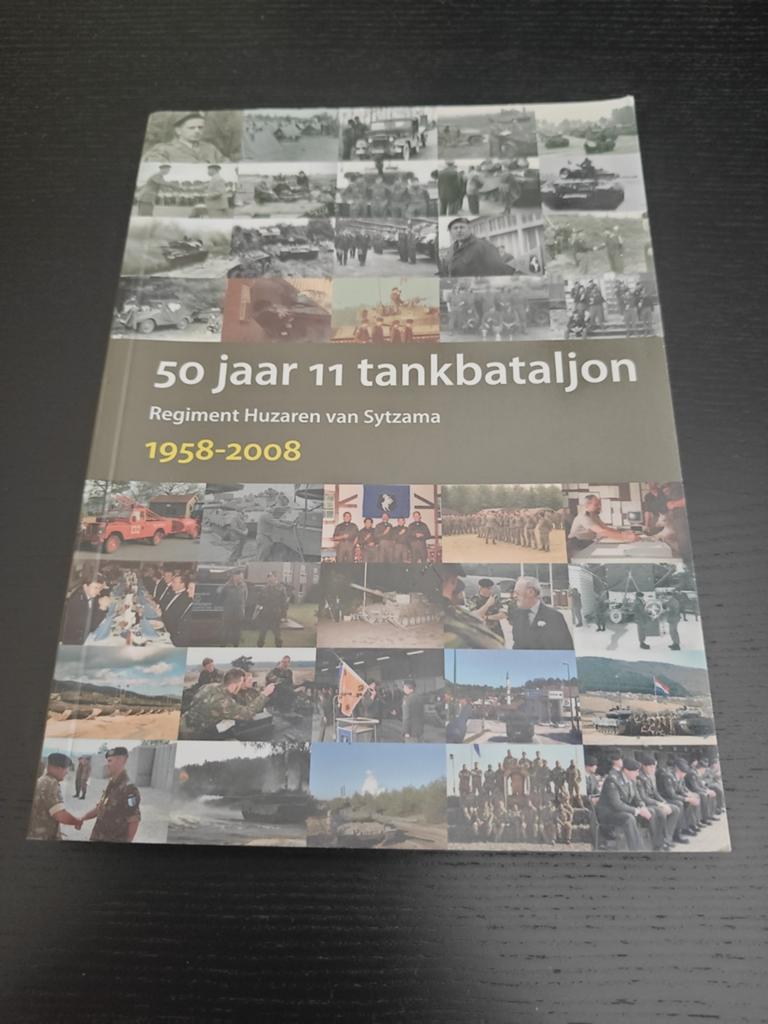 Huzaren van sytzama,militair ,tank, Ophalen of Verzenden, Landmacht, Nederland, Boek of Tijdschrift