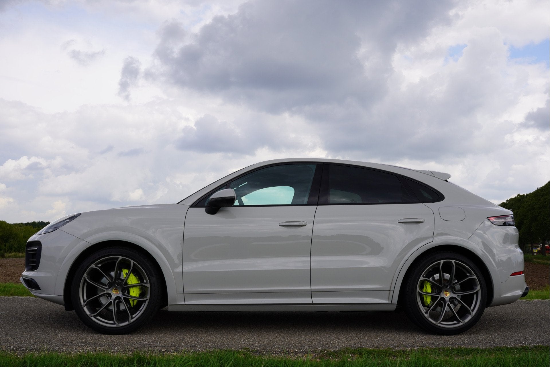 Porsche Cayenne Coupé 3.0 Hybride / Light Weight Pack / Car, Auto's, Automaat, Gebruikt, 2995 cc, Leder en Stof