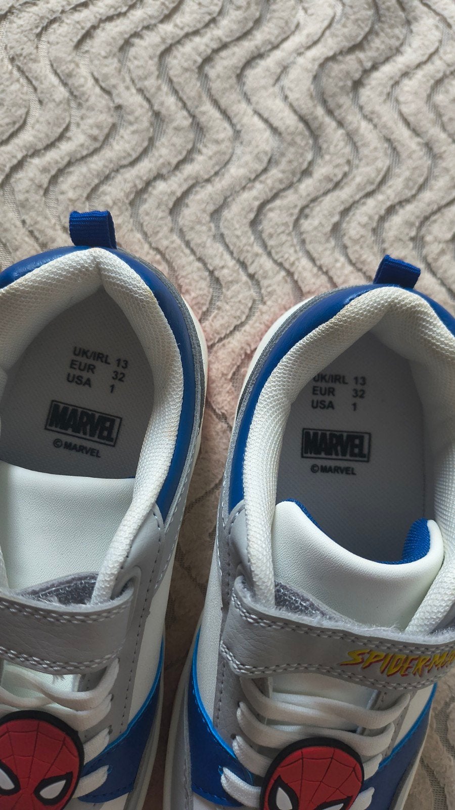 Spiderman sneakers maat 32, Sportschoenen, Nieuw, Ophalen of Verzenden, Marvel