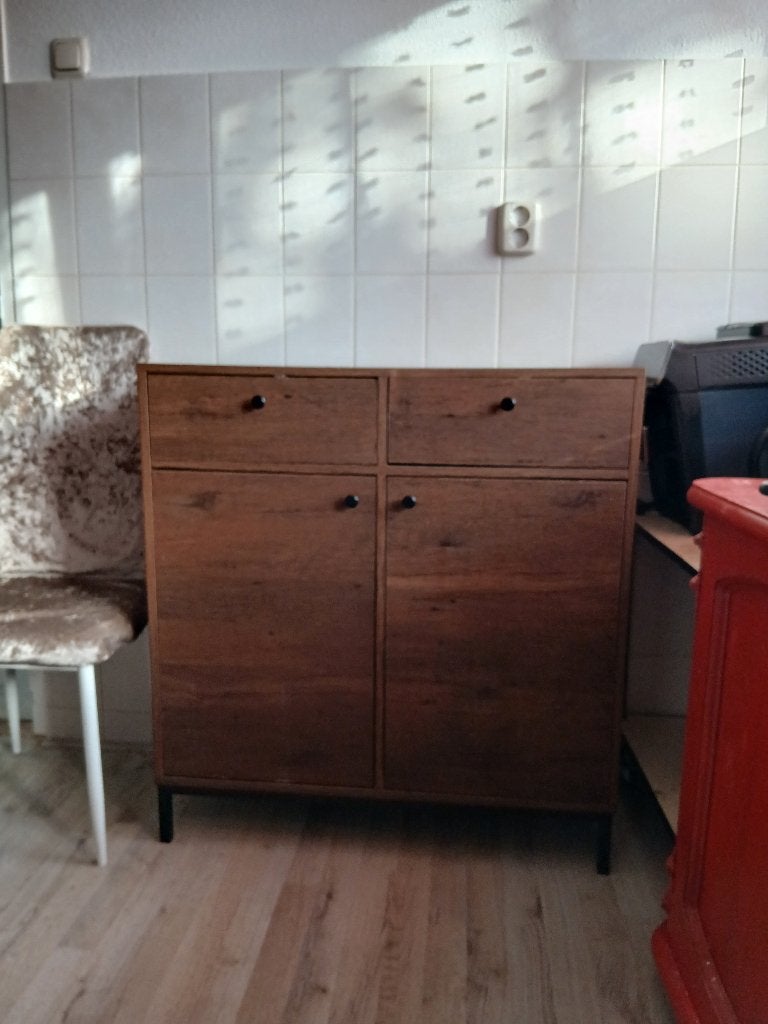 Dressoir op pootjes/ Dressoir, Ophalen, Minder dan 50 cm, Met deur(en), Zo goed als nieuw