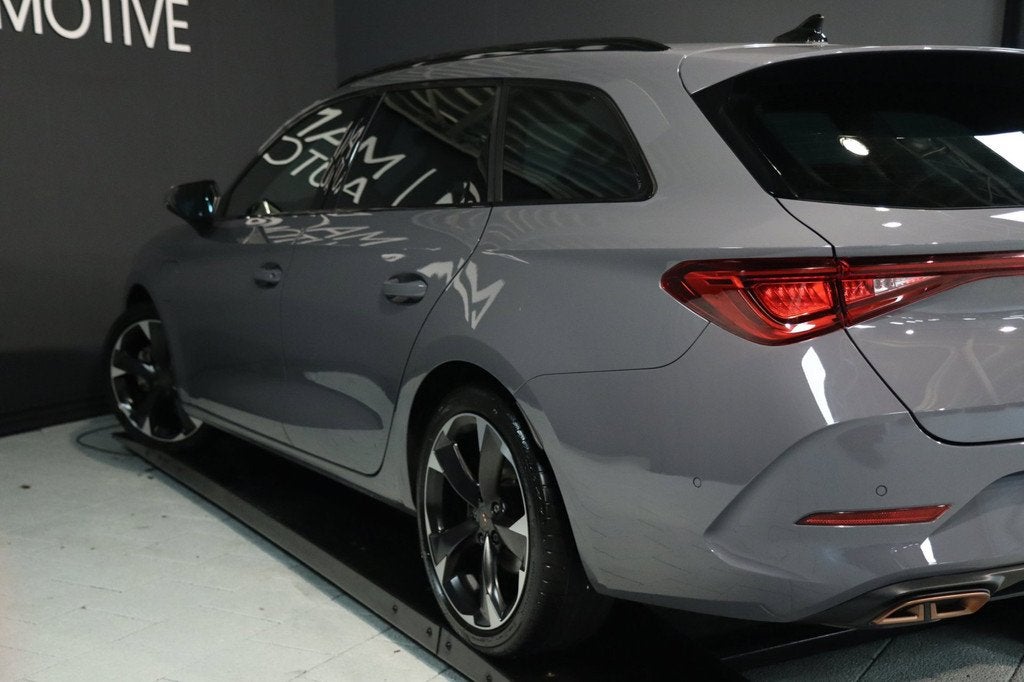 CUPRA Leon Sportstourer 1.4 e-Hybrid / MEMORY / KEYLESS / CA, 77 km/l, Gebruikt, Zwart, 4 cilinders