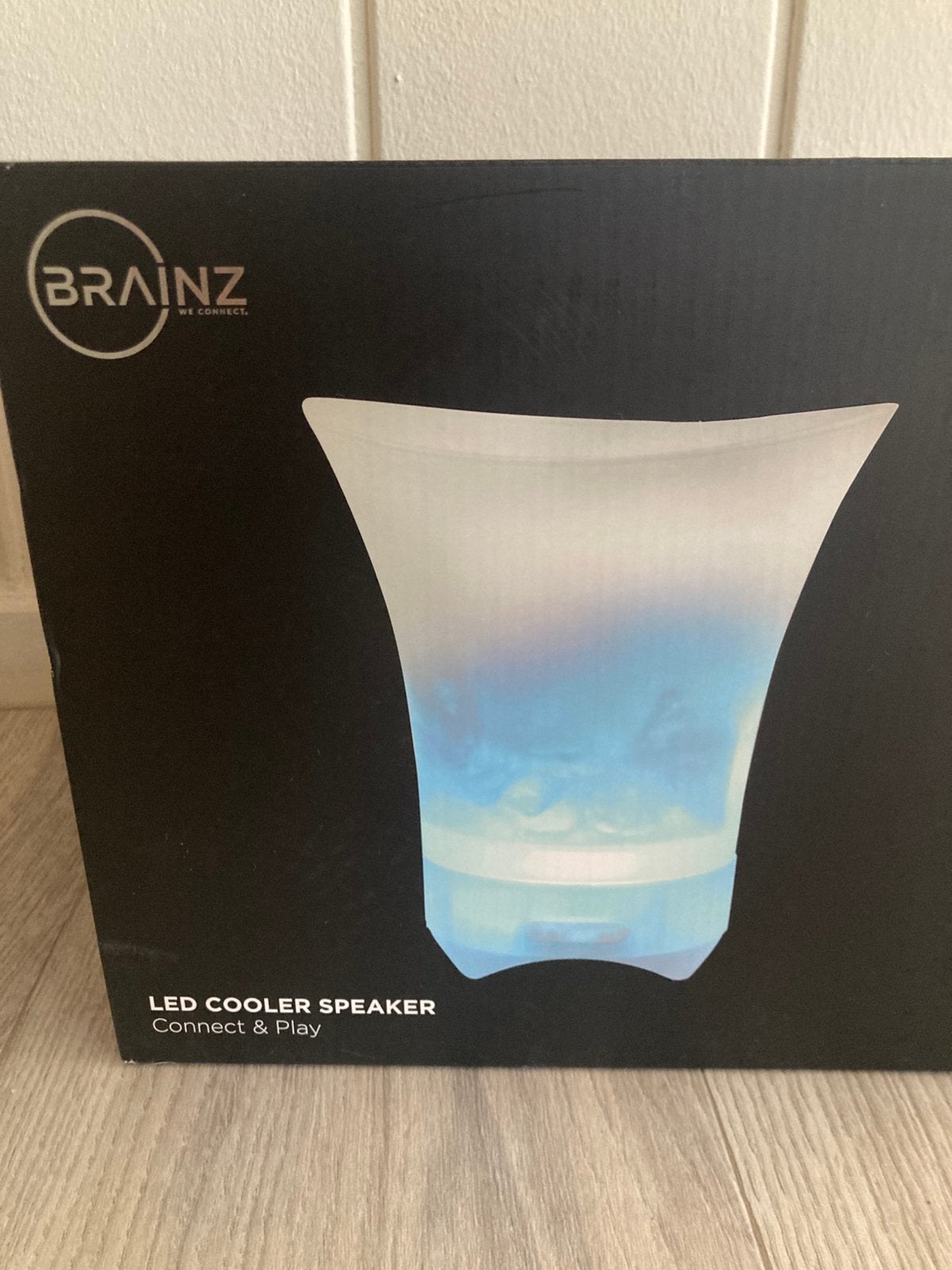 Wijnkoeler, Led verlichting, speaker, nieuw, merk brainz, Kunststof, Nieuw, Ophalen of Verzenden, Minder dan 5 flessen