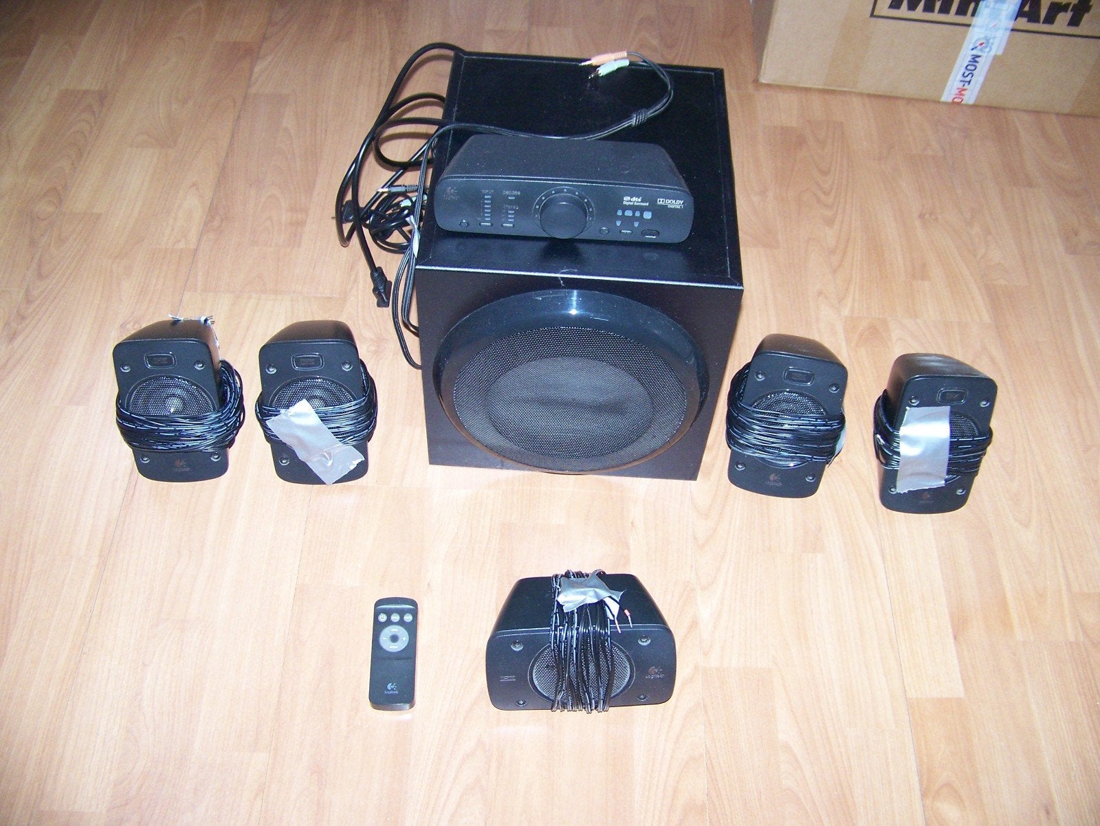 Logitech Z906 5.1 Surround Sound Systeem, Computers en Software, Pc speakers, Ophalen of Verzenden, Gebruikt, Audiokanaal 5.1