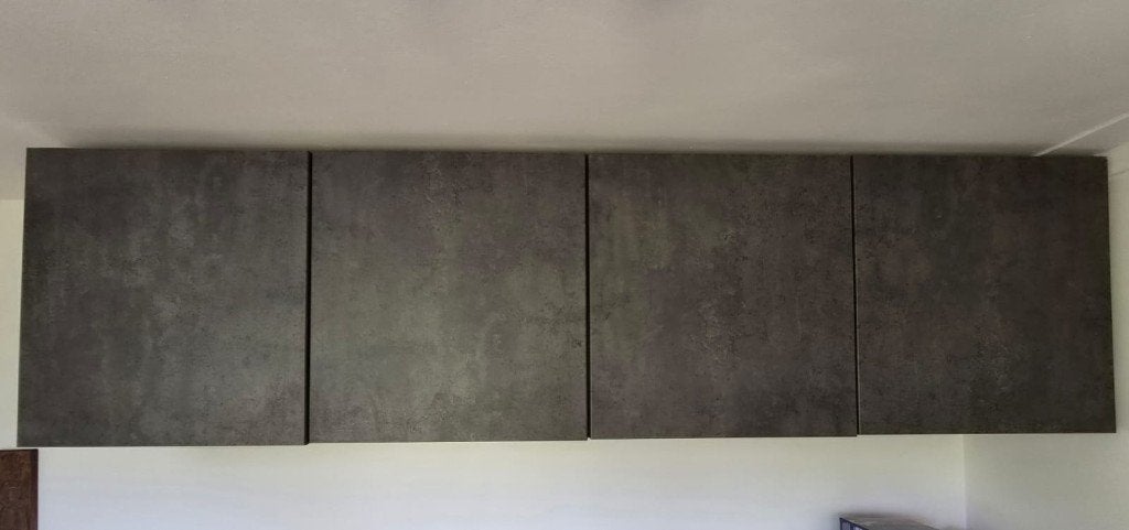 IKEA BESTÅ kastencombinatie voor wandmontage, Ophalen, Overige materialen, Met deur(en), 100 tot 150 cm