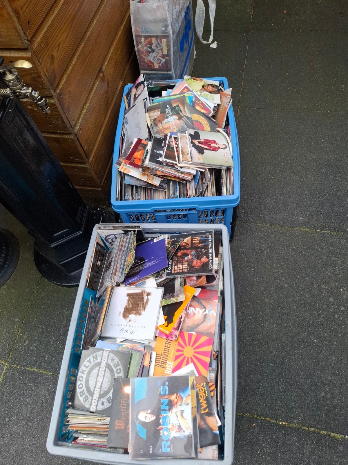 Cd.s paar honderd  1koop van alles wat, Ophalen, Zo goed als nieuw