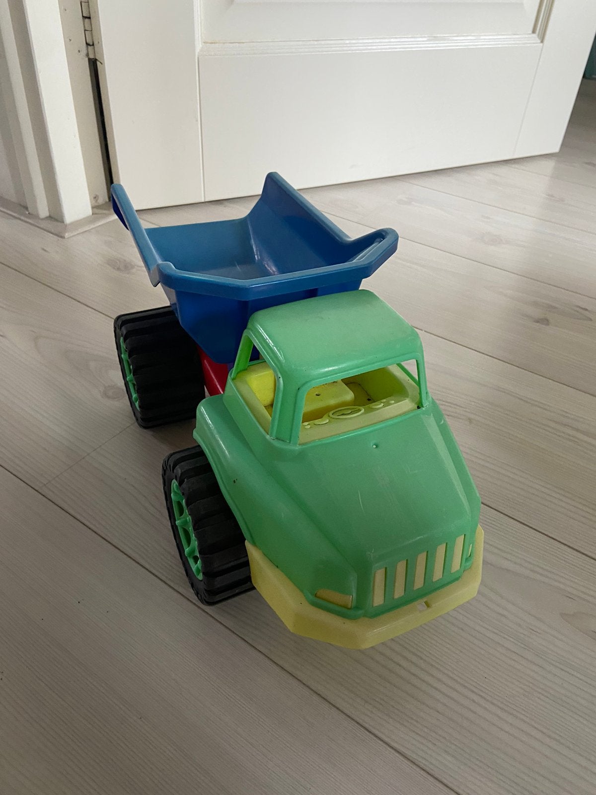 Speelgoedauto, Kinderen en Baby's, Speelgoed | Speelgoedvoertuigen, Ophalen of Verzenden, Gebruikt