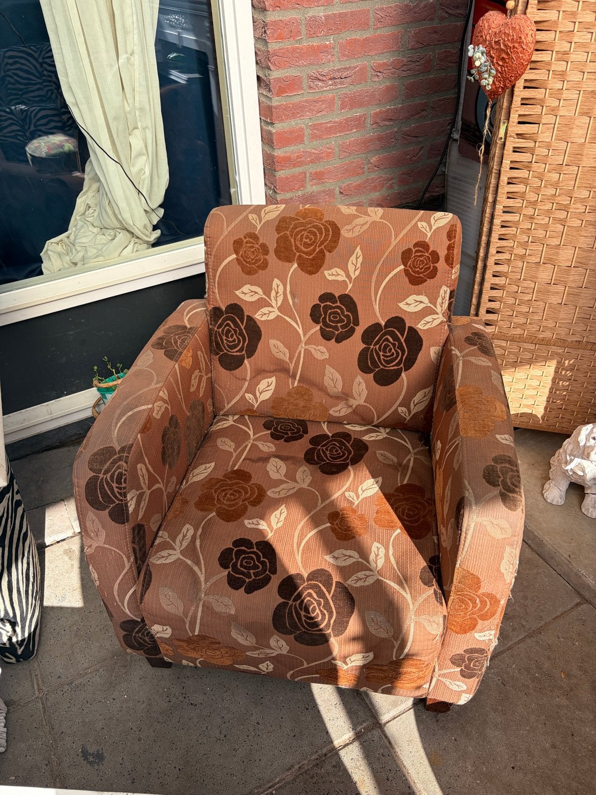Comfortabele fauteuil met bloemenprint, Ophalen, Gebruikt, 75 tot 100 cm, Stof