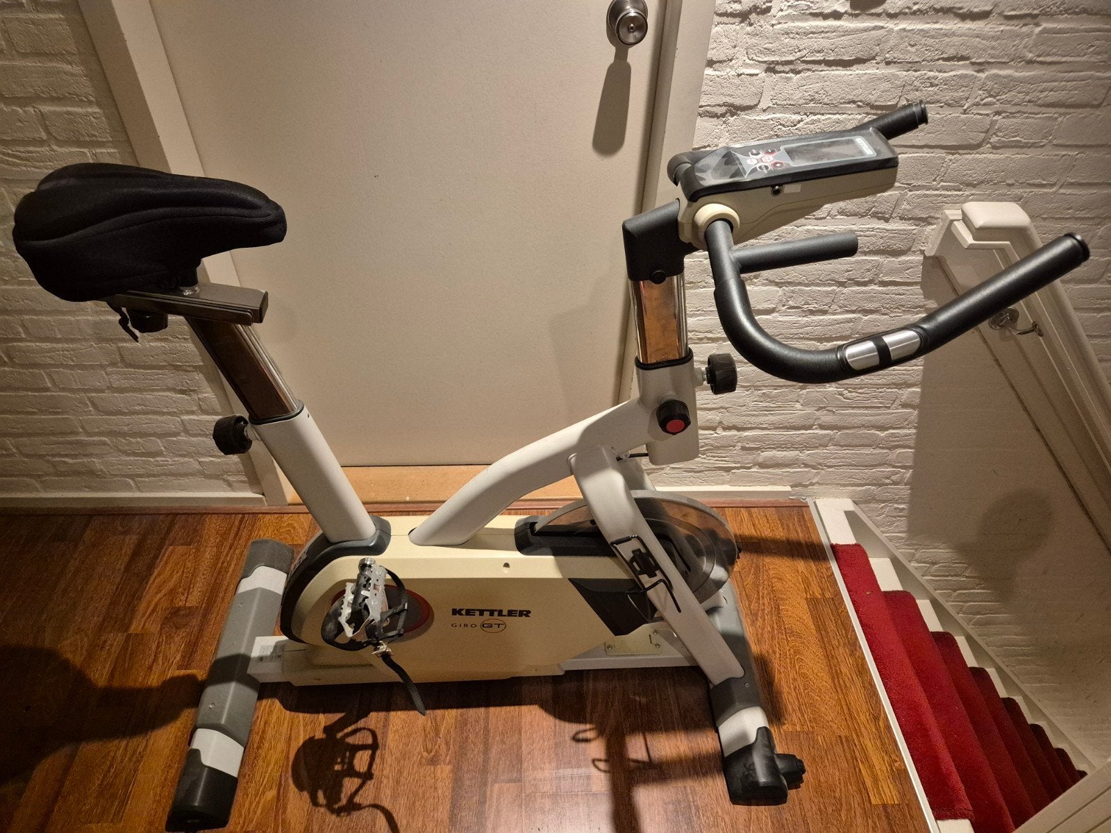 Kettler Giro GT hometrainer, Ophalen, Zo goed als nieuw, Metaal, Benen