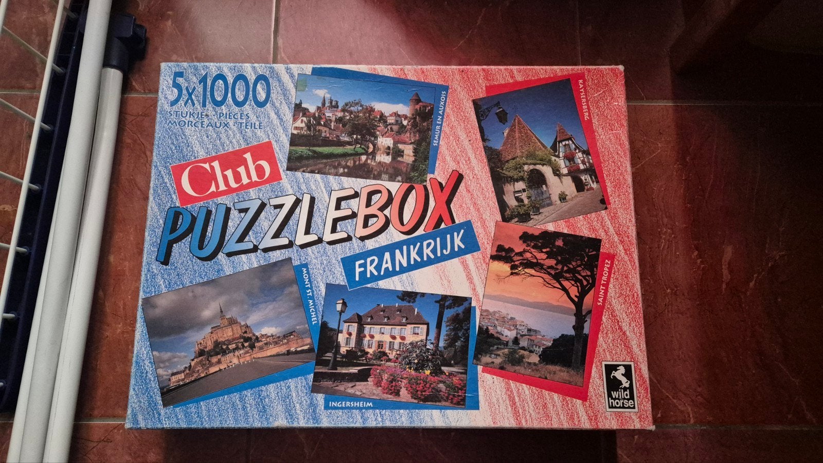 Complete puzzelbox met 5 puzzels van 1000 stukjes elk., Ophalen of Verzenden, 500 t/m 1500 stukjes, Zo goed als nieuw, Legpuzzel
