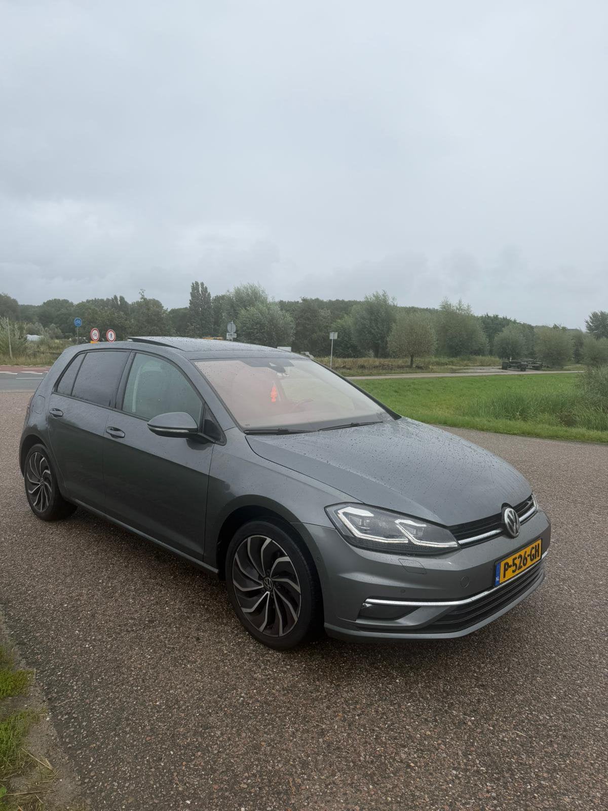 Foto 6 van Volkswagen Golf 1.5 TSI 150pk 7-DSG 2019 PANO - KEYLESS