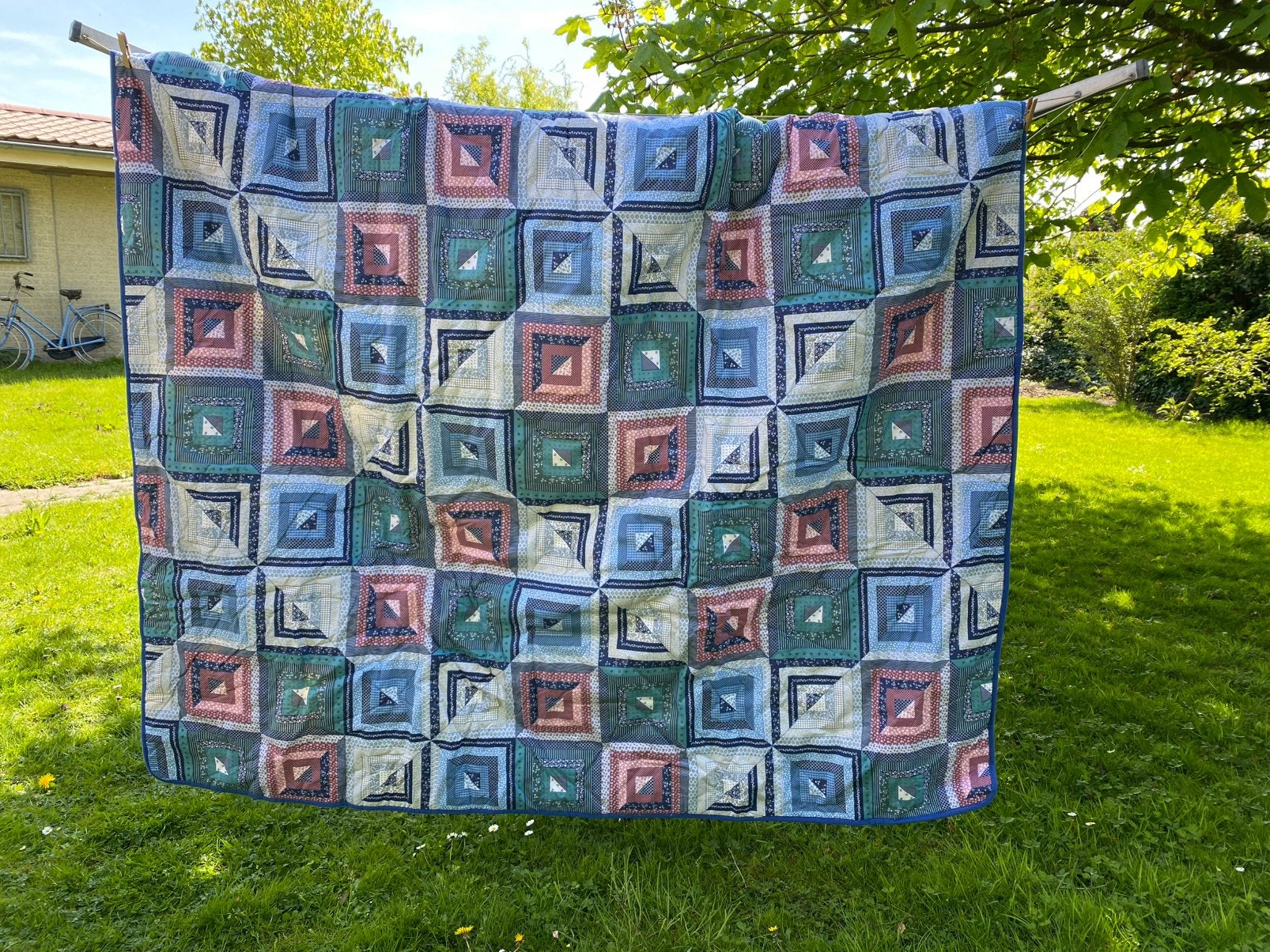 Patchworkmotief deken- sprei- woondeken met merinowol- Nieuw, Ophalen of Verzenden, Zo goed als nieuw, Tweepersoons