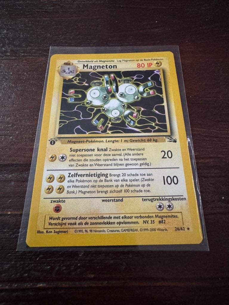 Pokémon Fossil 1st edition 26/62 Magneton (Nederlands), Ophalen of Verzenden, Zo goed als nieuw, Losse kaart