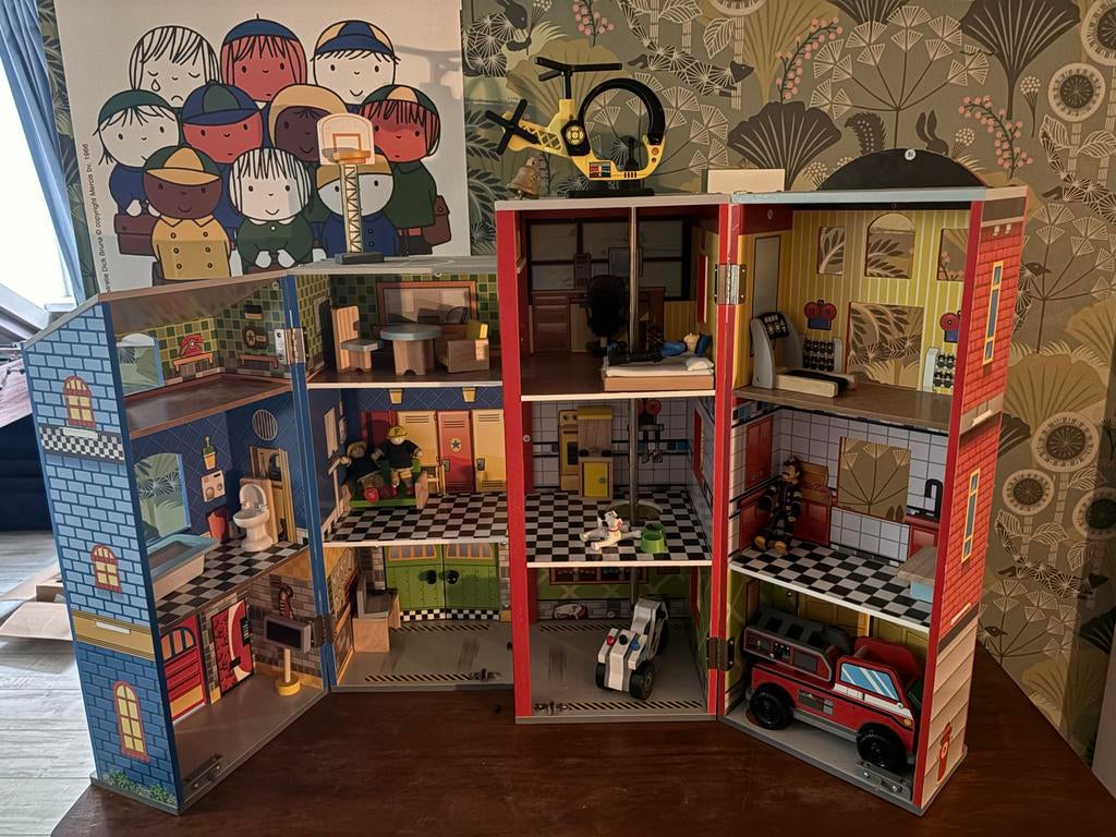 Groot Kraftkids Brandweer Poppenhuis - Zo goed als nieuw, Ophalen, Zo goed als nieuw, Poppenhuis