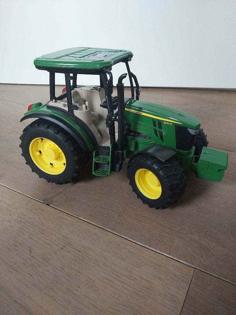 bruder John Deere 5115 m, Ophalen, Zo goed als nieuw