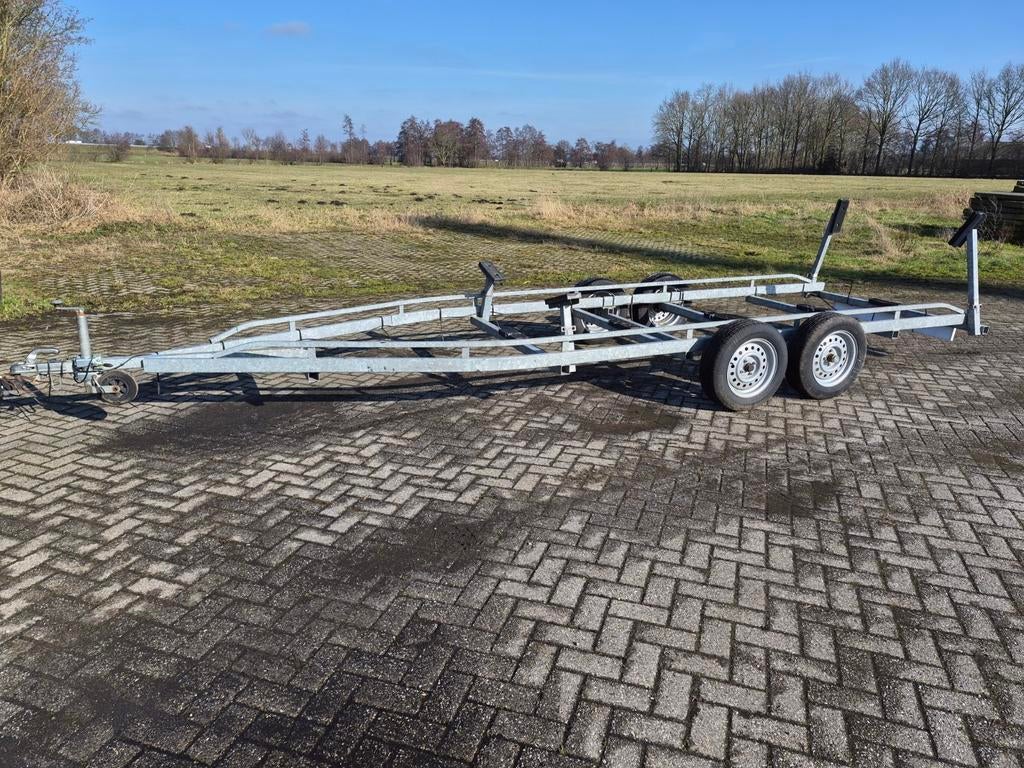 Dubbelassige boottrailer, Ophalen, Zo goed als nieuw, Overige typen