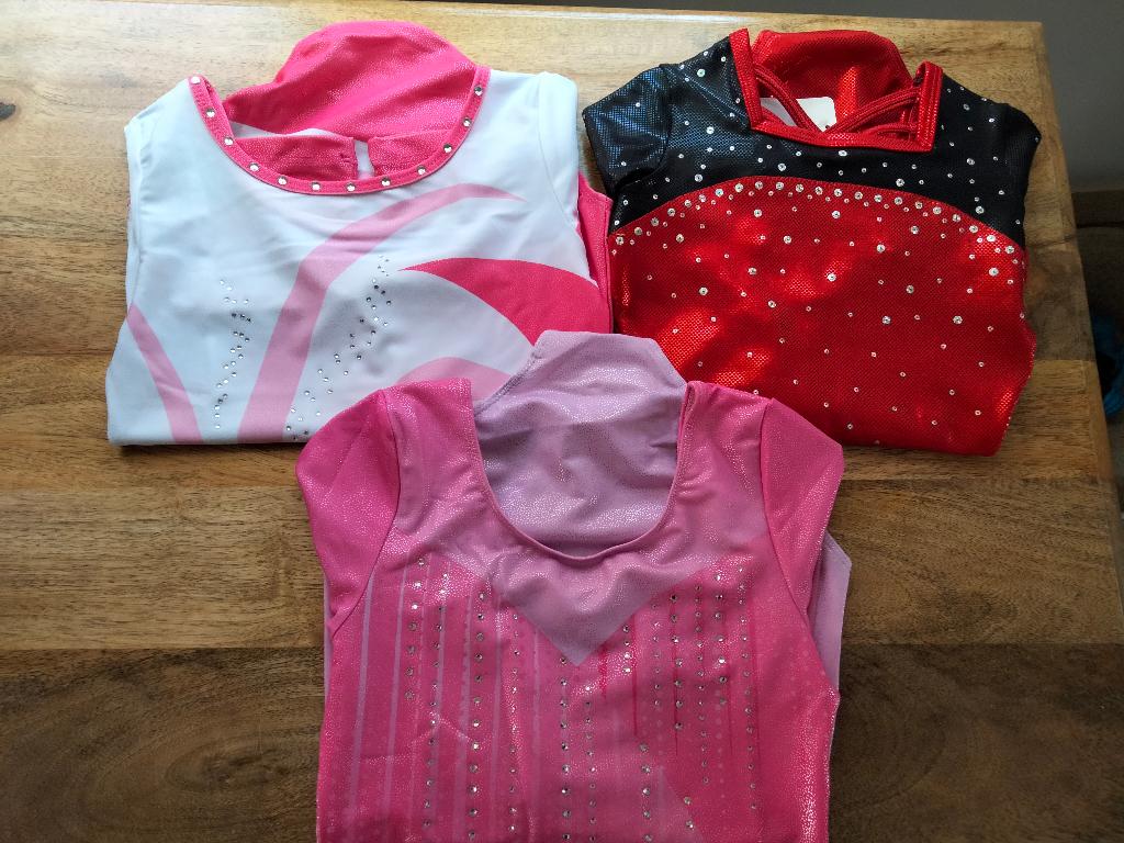 Turnpakje/turnpakjes maat 146 nu 15 euro per stuk SALE, Sport en Fitness, Turnen, Zo goed als nieuw, Turnpak(je), Kindermaat 146 t/m 176