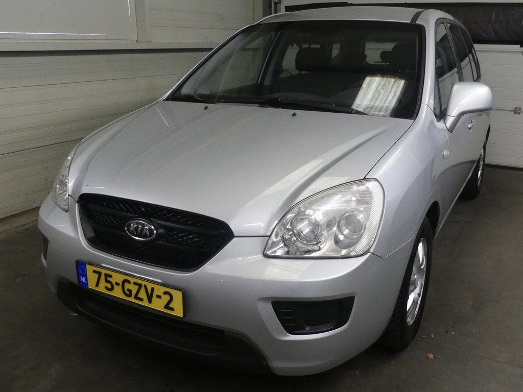 Kia Carens 2.0 CVVT X-tra - Trekhaak - Airco, Auto's, Kia, Voorwielaandrijving, 1998 cc, Stof, Gebruikt