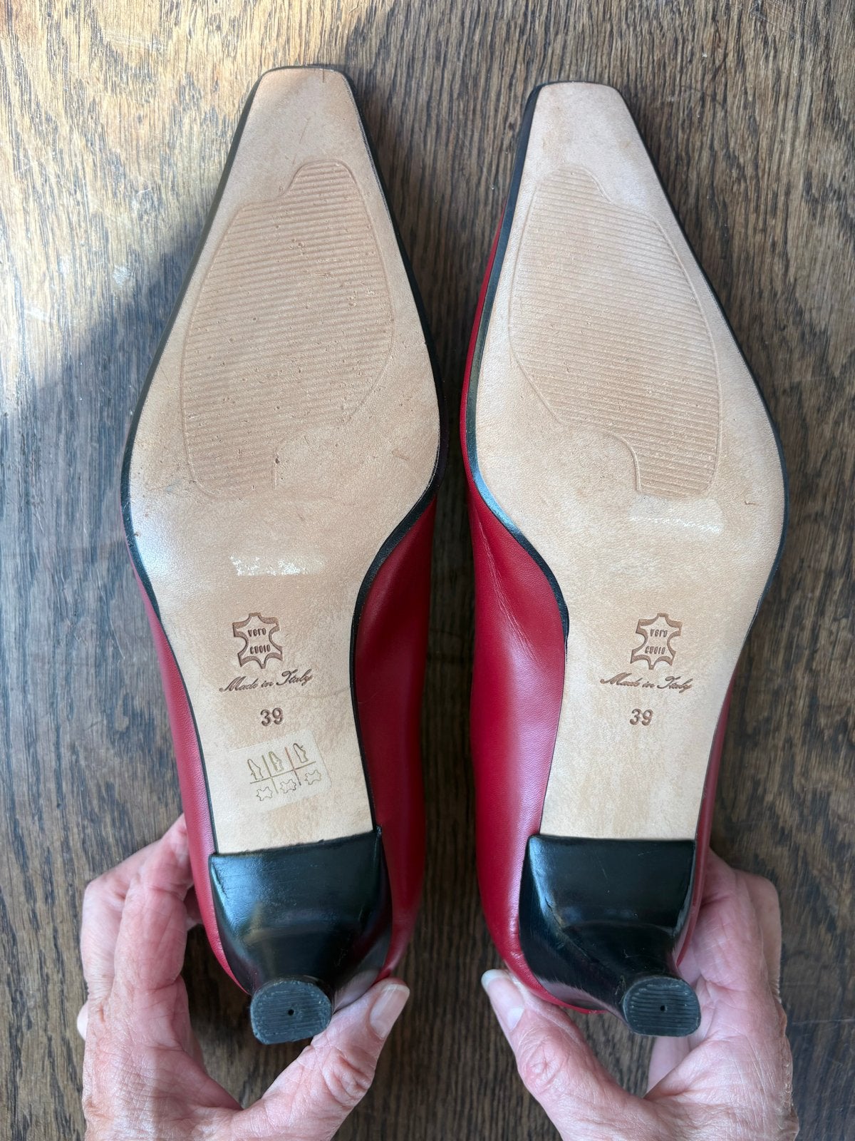 Bitter Rode Pumps - Maat 38,5, Verzenden, Zo goed als nieuw, Rood, Pumps