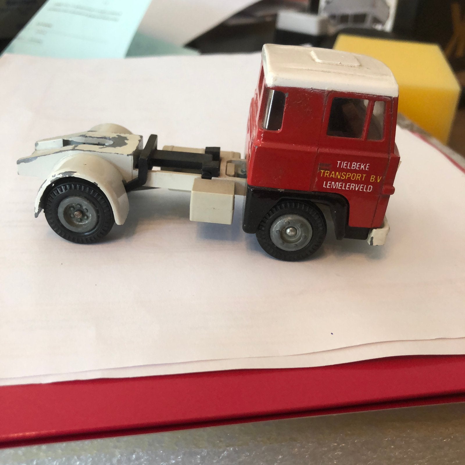 SCANIA 141 V8 TREKKER met SLAAPCABINE, Ophalen of Verzenden, Zo goed als nieuw, Bus of Vrachtwagen, Tekno