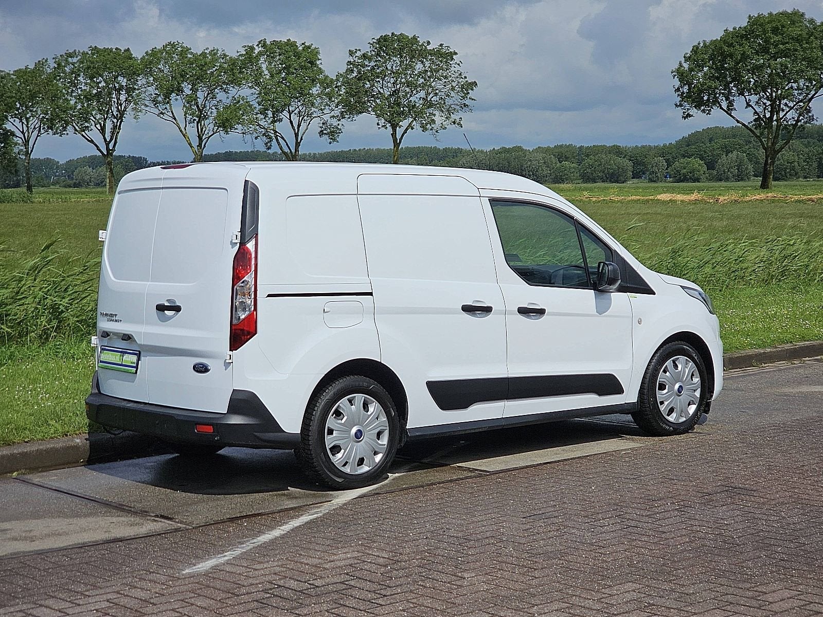 FORD TRANSIT CONNECT 1.5 l1 airco pdc euro6 !, Gebruikt, Euro 6, Wit, Bedrijf