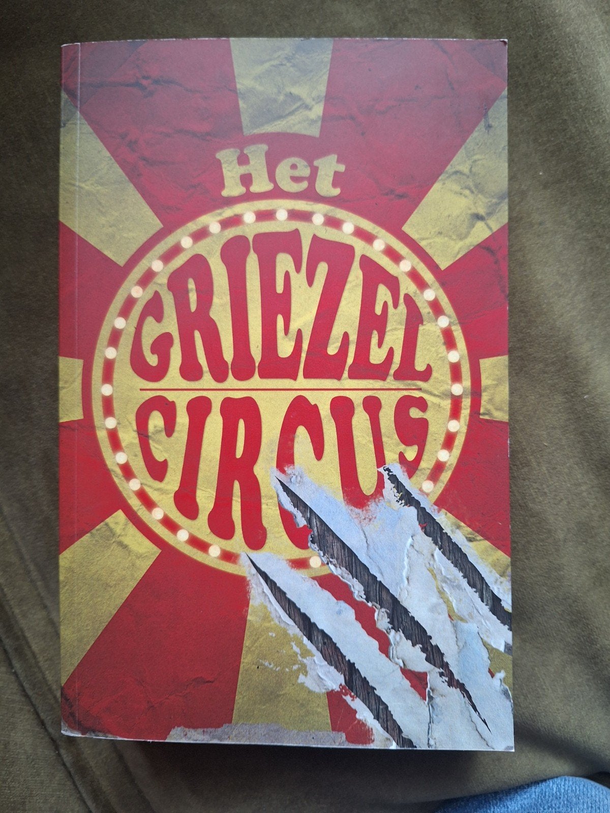 Het Griezelcircus - Spannend jeugdboek, Ophalen of Verzenden, Zo goed als nieuw, Onbekend, Fictie algemeen