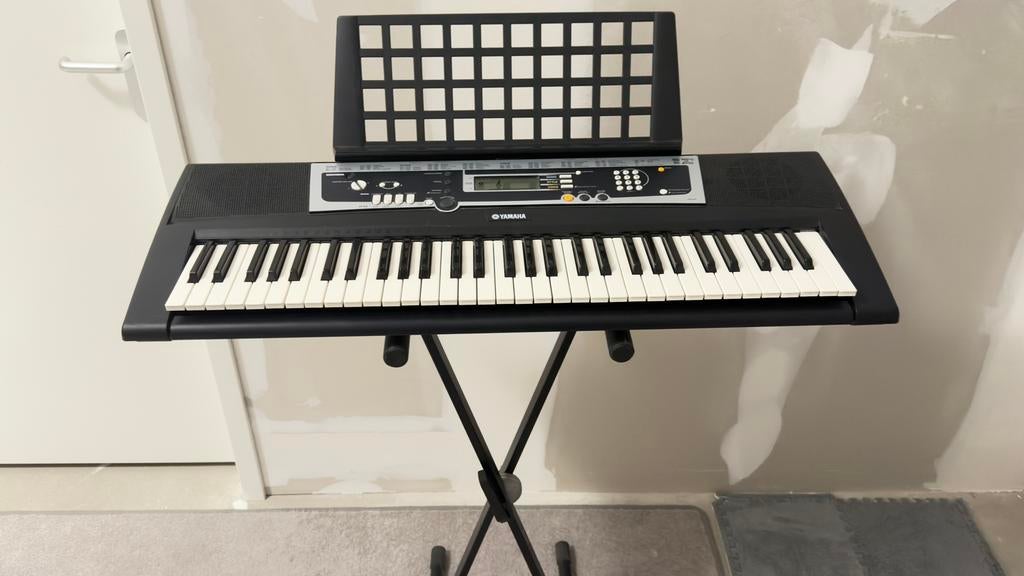 Yamaha YPT-210 Portable Grand Keyboard - 61 Toetsen, Ophalen, 61 toetsen, Gebruikt, Midi-aansluiting
