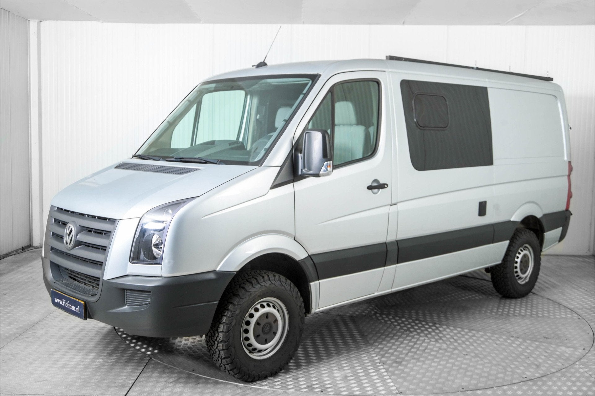 Volkswagen Crafter 30 2.5 TDI L2H1 DC Trendline airco, Achterwielaandrijving, Gebruikt, Volkswagen, 7 stoelen